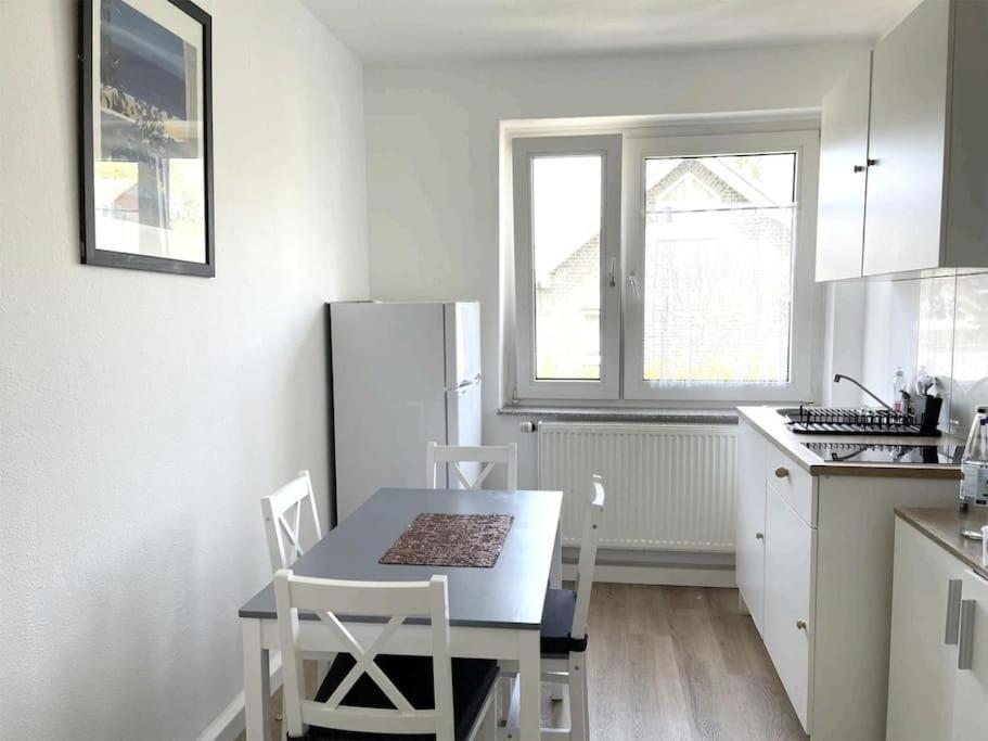 Duesseldorf Messe And Airport, 2-Bedroom Apartment With Kitchen And Garden Дуйсбург Экстерьер фото